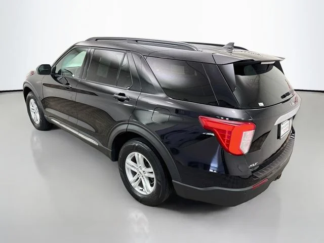 Used 2021 Black Ford XLT image 5