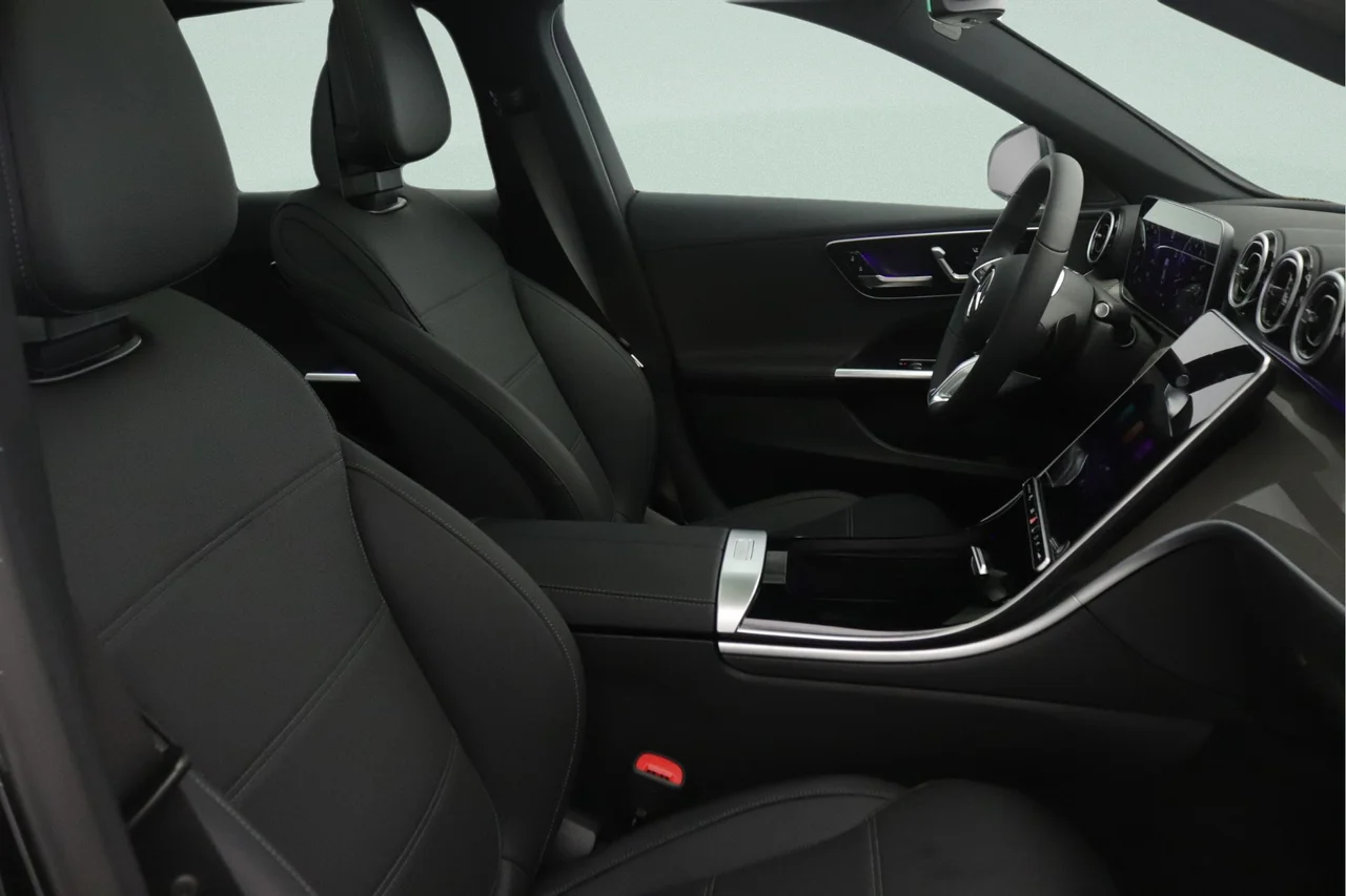 New 2026 Graphite Grey Metallic Mercedes-Benz C 300 image 7