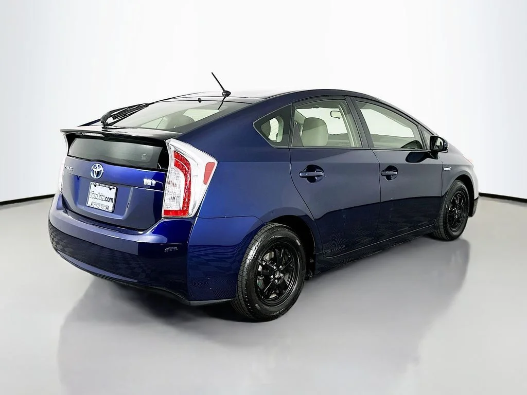 Used 2013 Nautical Blue Metallic Toyota Two image 8