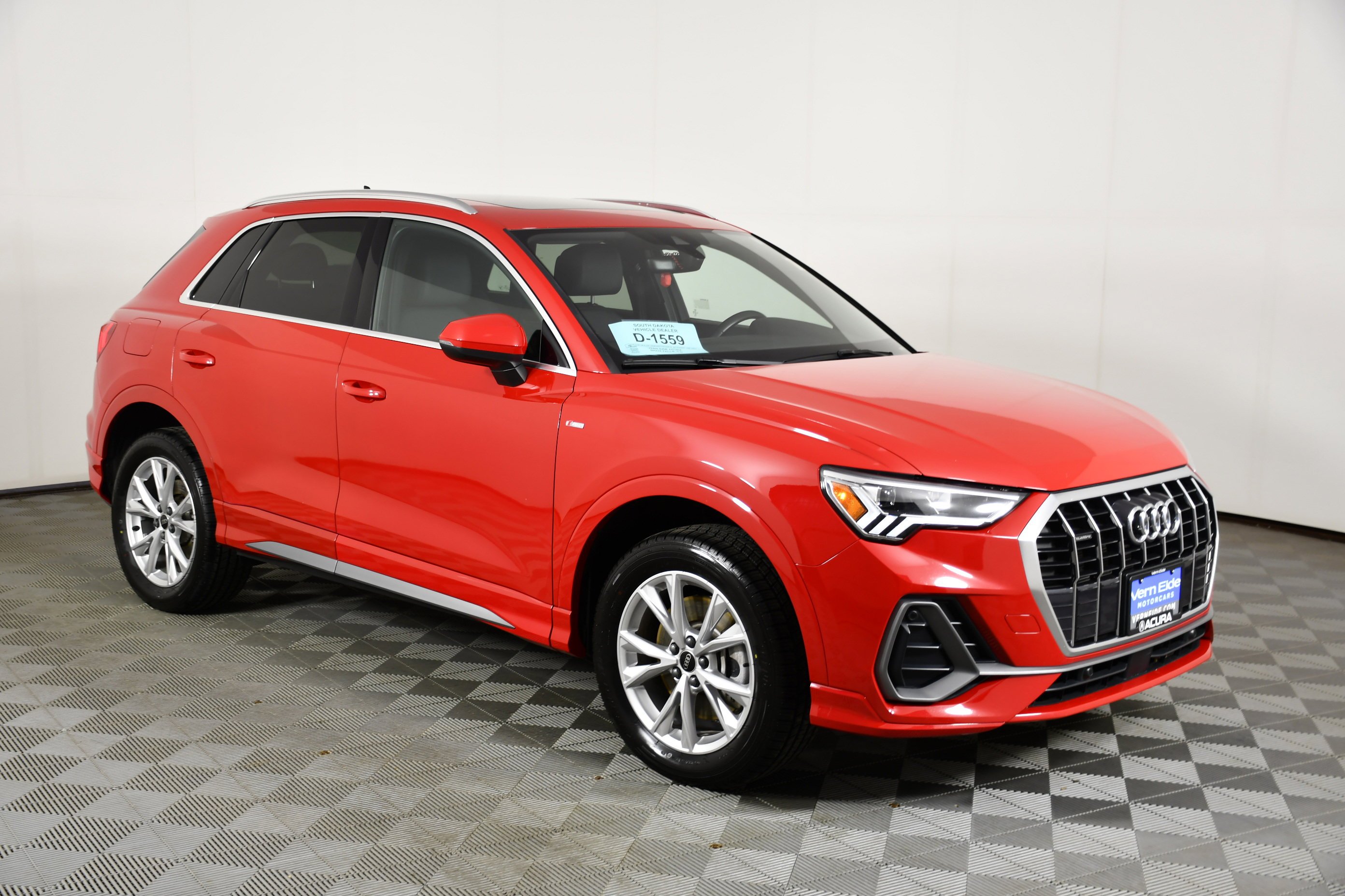 Used 2025 Red Audi S line Premium image 4