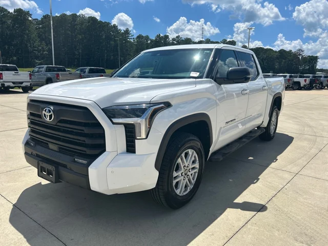 2023 Toyota Tundra 4WD SR5