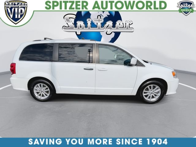 Used 2019 White Dodge SXT image 10