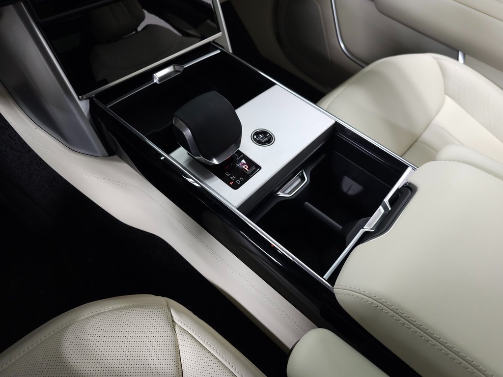 2025 Land Rover Range Rover SE - Photo 34