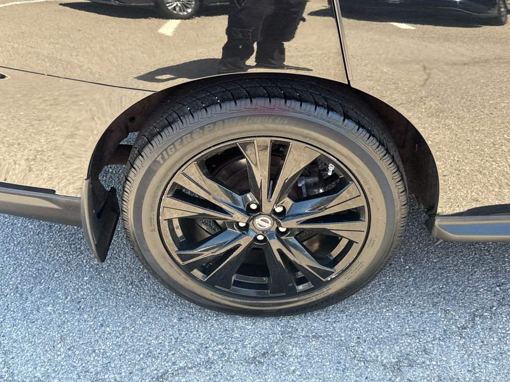 Used 2018 Black Nissan SL image 44