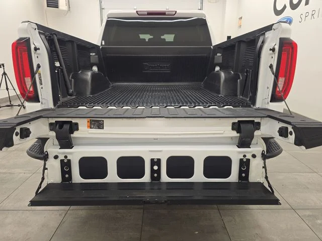 Used 2025 Summit White GMC SLT image 16