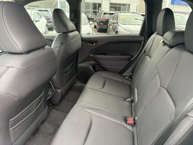 New 2026 CRYSTAL WHITE PEARL Subaru Limited image 35