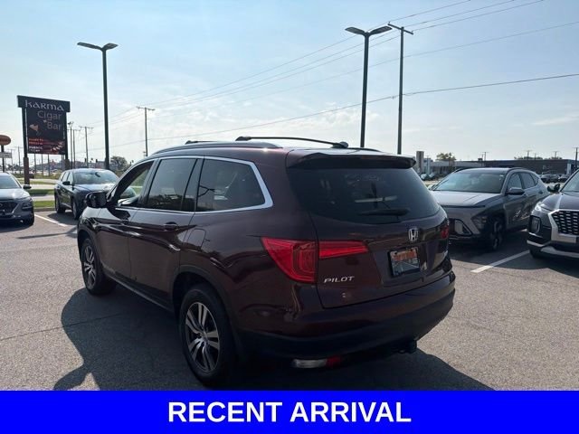 Used 2017 Red Honda EX-L image 18