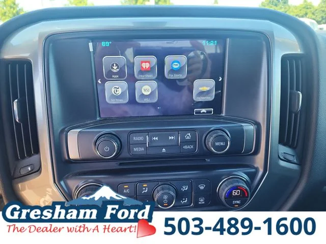 Used 2017 Deep Ocean Blue Metallic Chevrolet LT image 26
