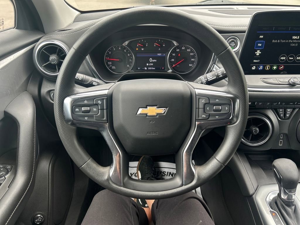 Used 2024 Summit White Chevrolet 2LT image 22