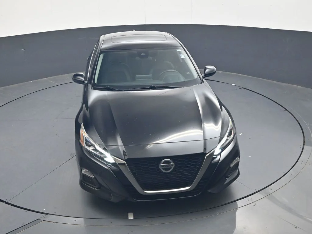 Used 2021 Black Nissan 2.5 SR image 44