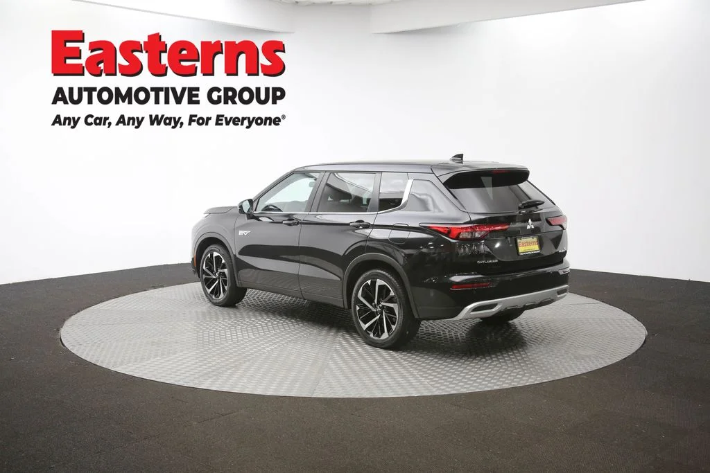 Used 2023 Black Mitsubishi SE image 65