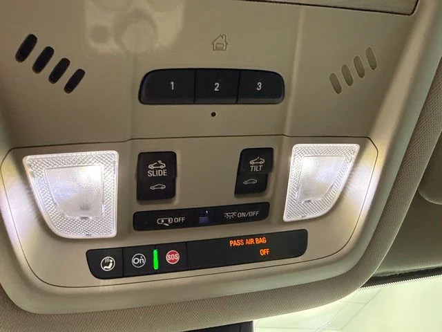 Used 2018 White GMC Denali image 25