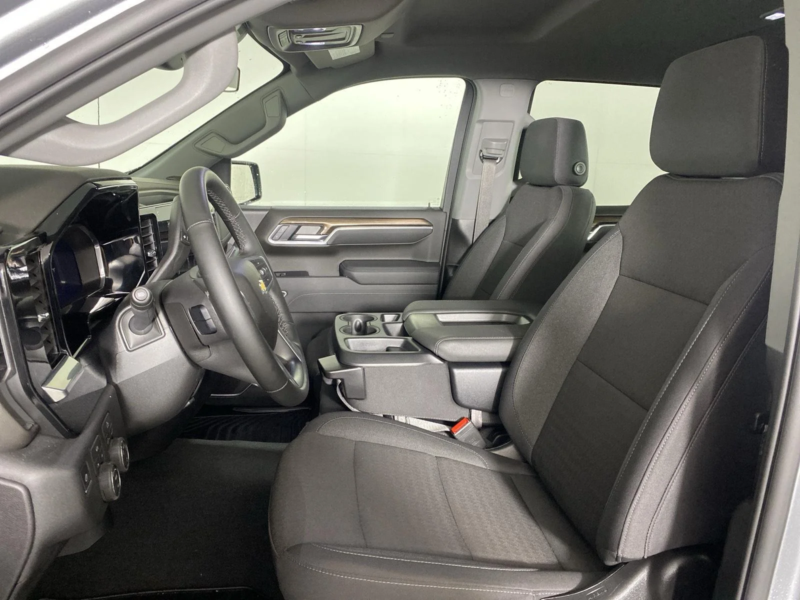 Used 2026 Sterling Gray Metallic Chevrolet LT (2FL) image 10