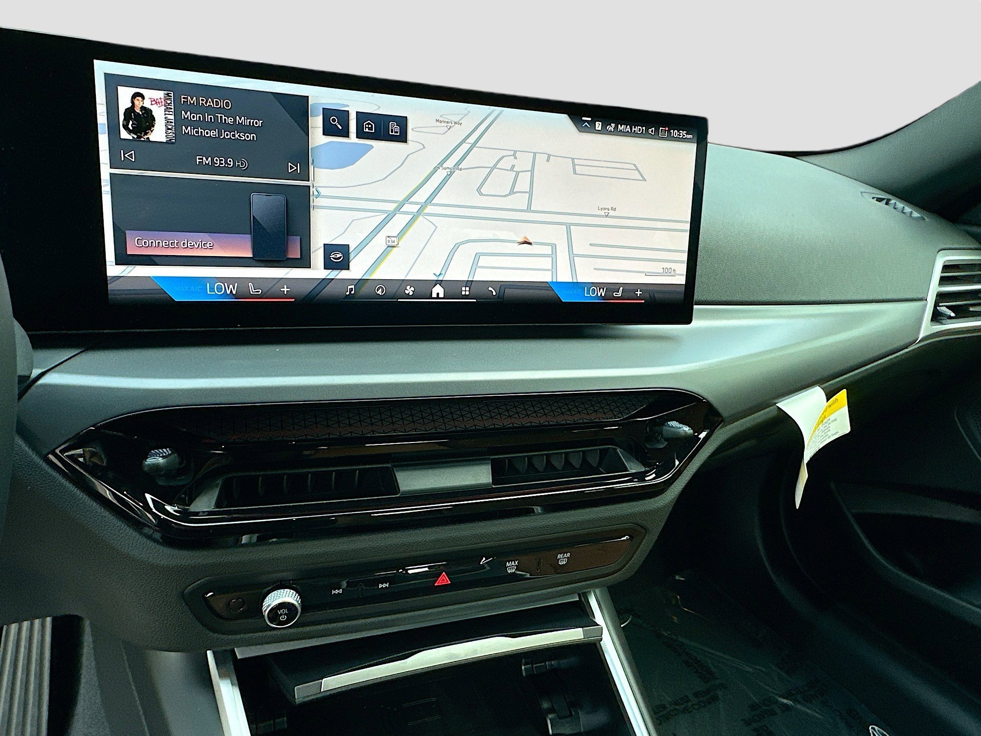 2025 BMW 2 Series 230i - Photo 12