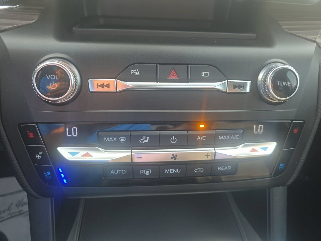 Used 2020 Red Metallic Ford Limited image 28