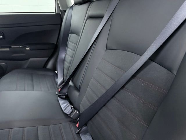 2025 Mitsubishi Outlander Sport SE - Photo 27