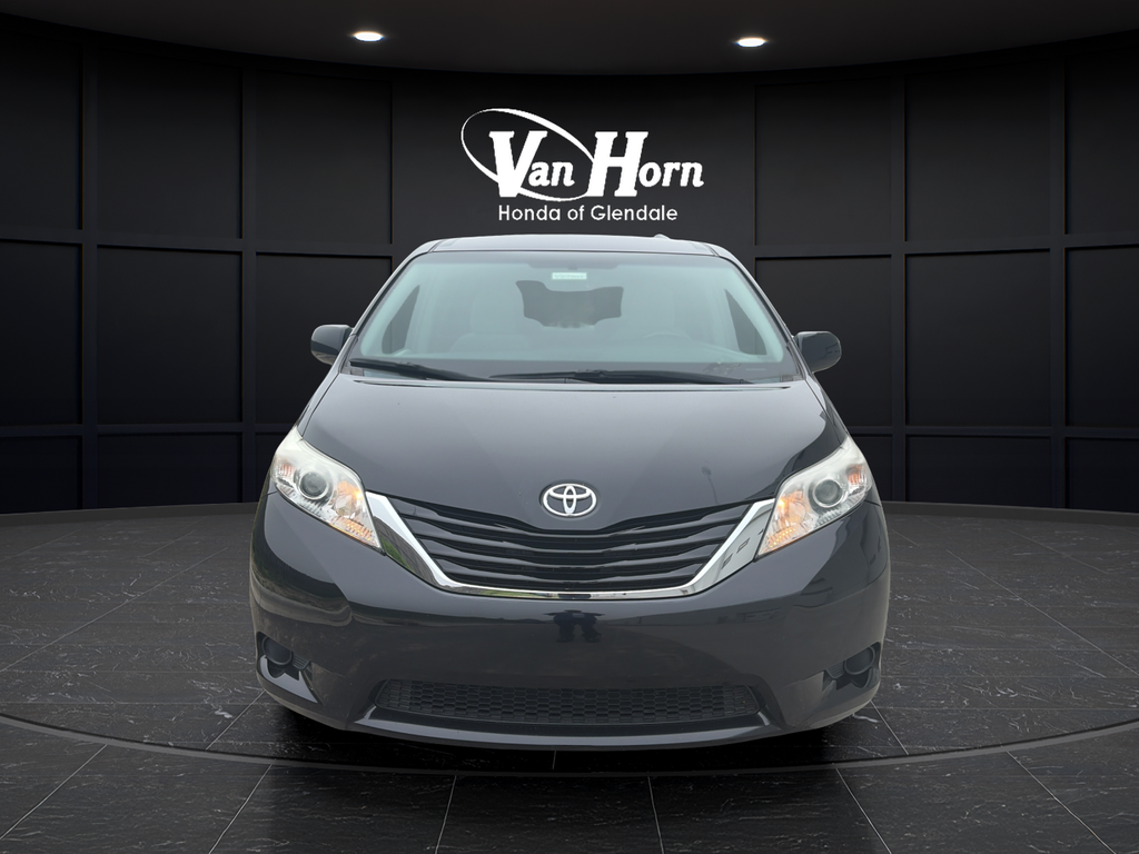 Used 2015 Toyota Sienna LE with VIN 5TDKK3DC4FS583980 for sale in Glendale, WI