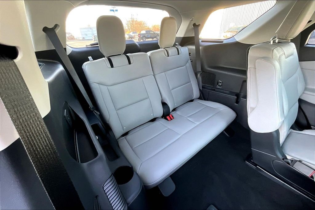 2026 Ford Explorer Active - Photo 26