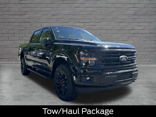 New 2026 Agate Black Metallic Ford XLT image 2