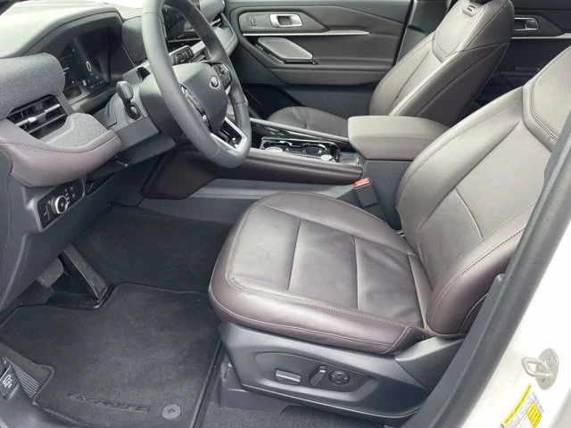 2026 Ford Explorer Platinum - Photo 32