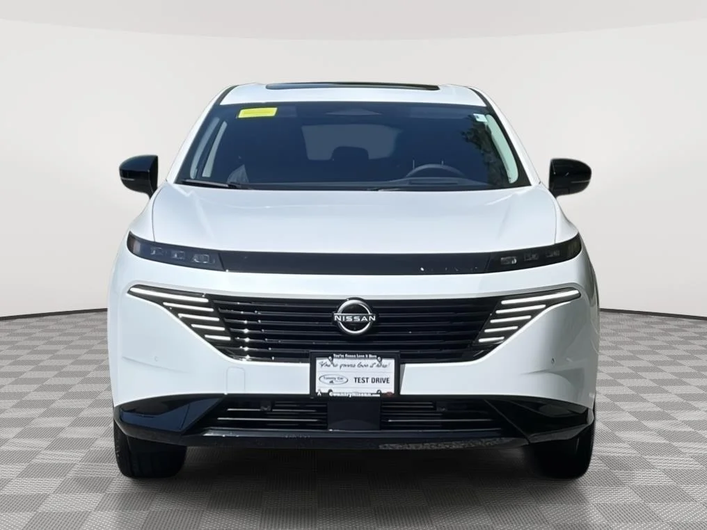 New 2026 Everest White Pearl TriCoat Nissan Platinum image 2