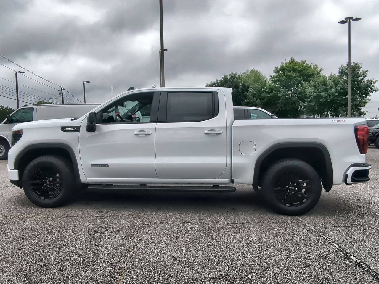 New 2026 Summit White GMC Elevation image 5