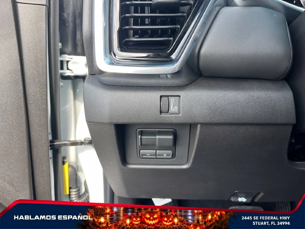 New 2026 Summit White GMC Elevation image 24