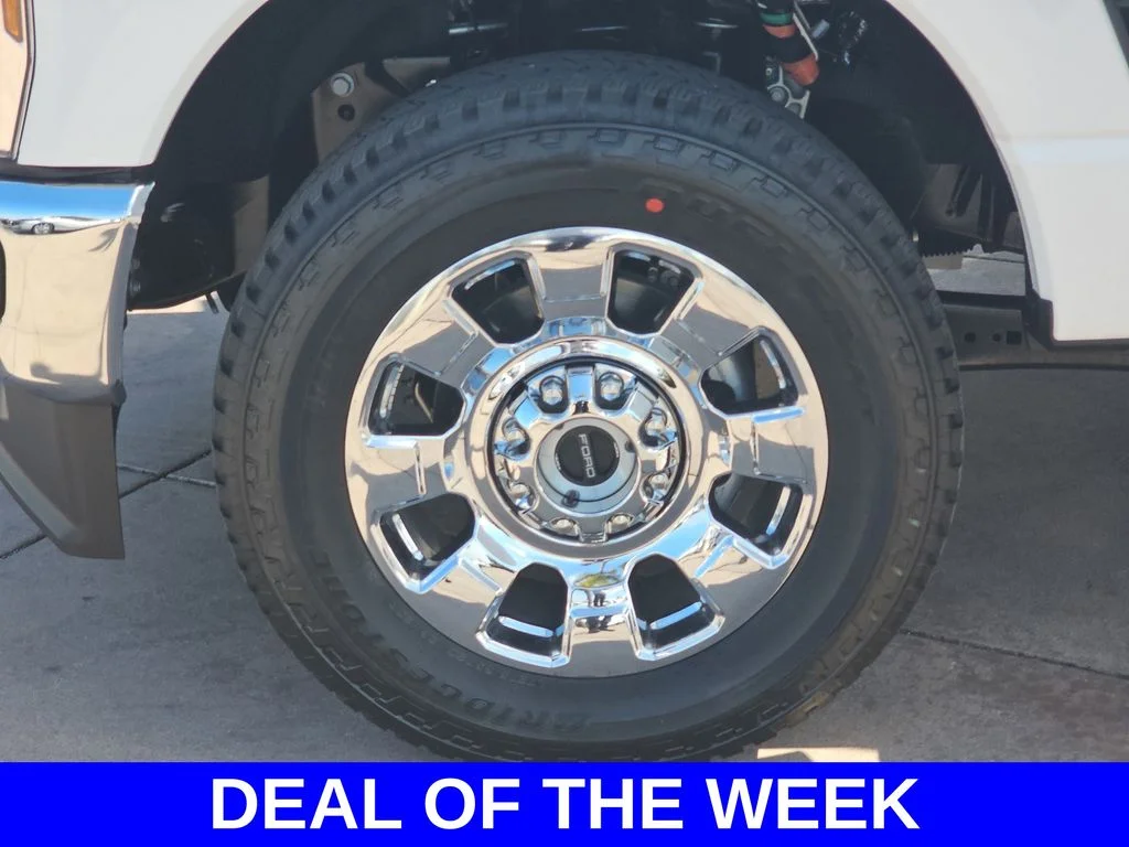 New 2026 Star White Metallic Tri-Coat Ford F-250® King Ranch® image 36