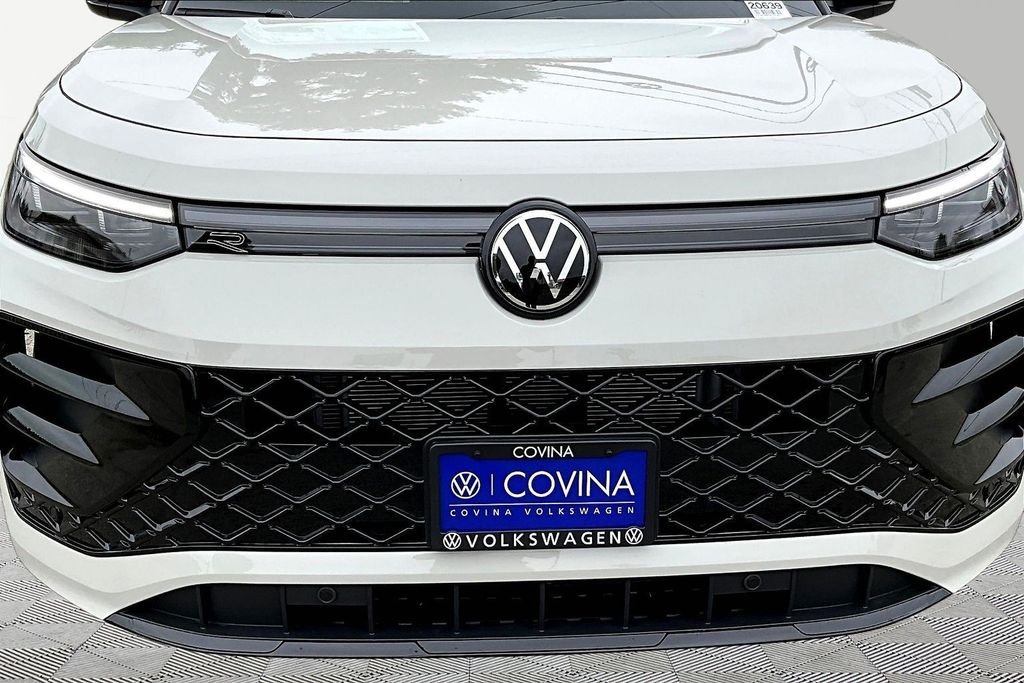 New 2026 Beige Volkswagen 2.0T SE R-Line Black image 33