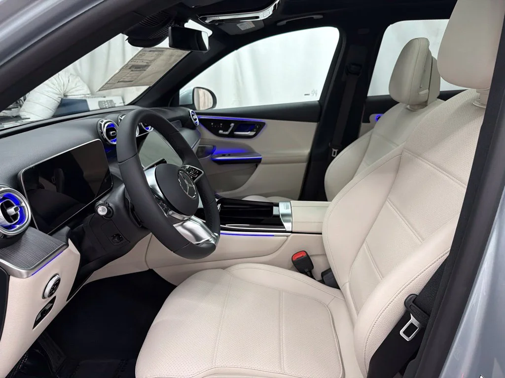 New 2027 Silver Mercedes-Benz GLC 300 image 12