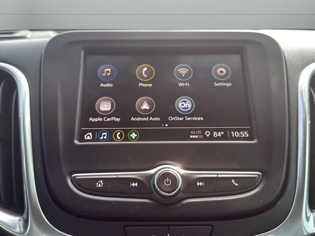 Used 2022 White Chevrolet LT image 15