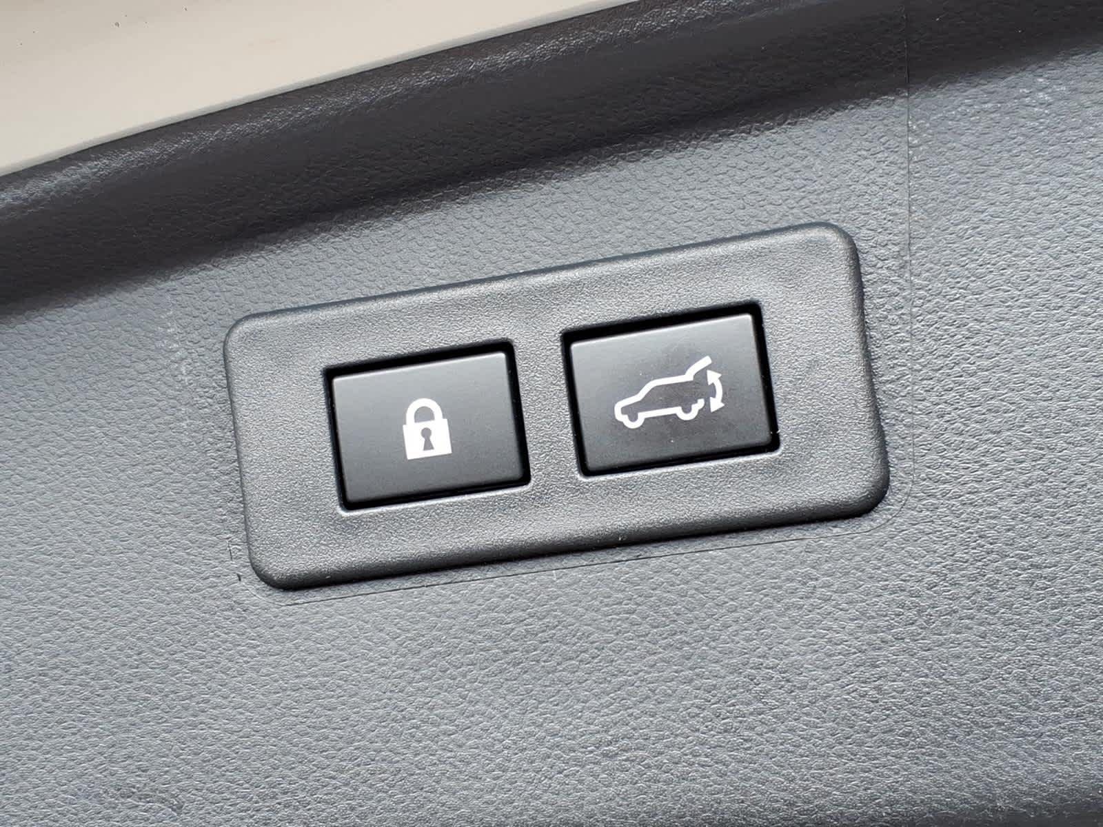 Certified Used 2023 Crystal White Pearl Subaru Limited image 17