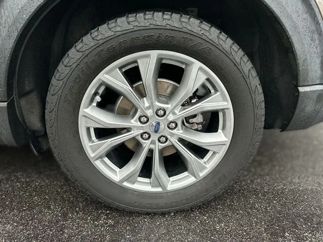 Used 2021 Gray Ford Limited image 10