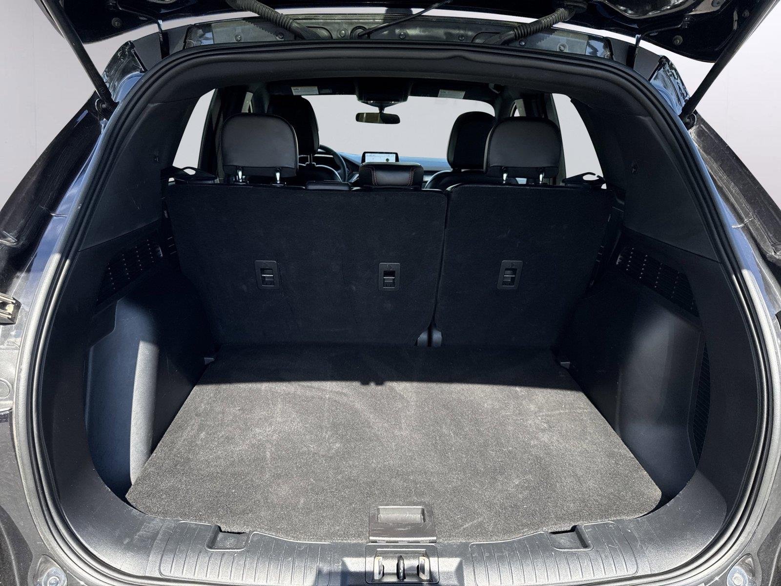 Used 2025 Agate Black Ford ST-Line image 27