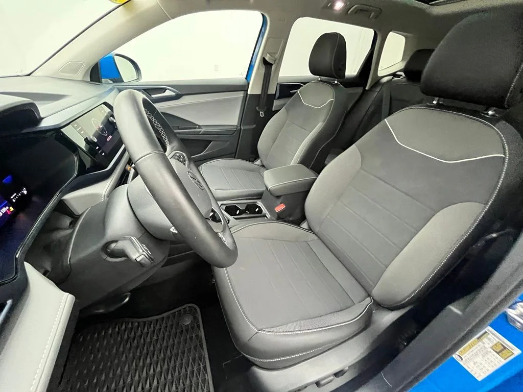 Used 2024 Blue Volkswagen 1.5T SE image 21