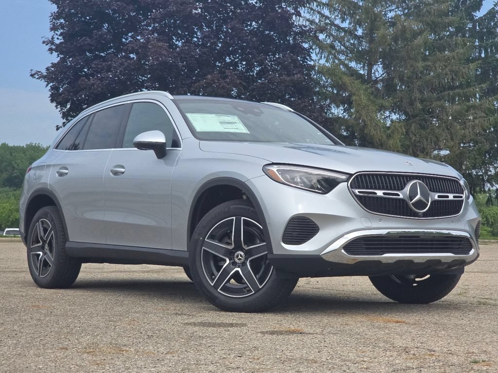 New 2026 Cirrus Silver Metallic Mercedes-Benz GLC 300 image 38