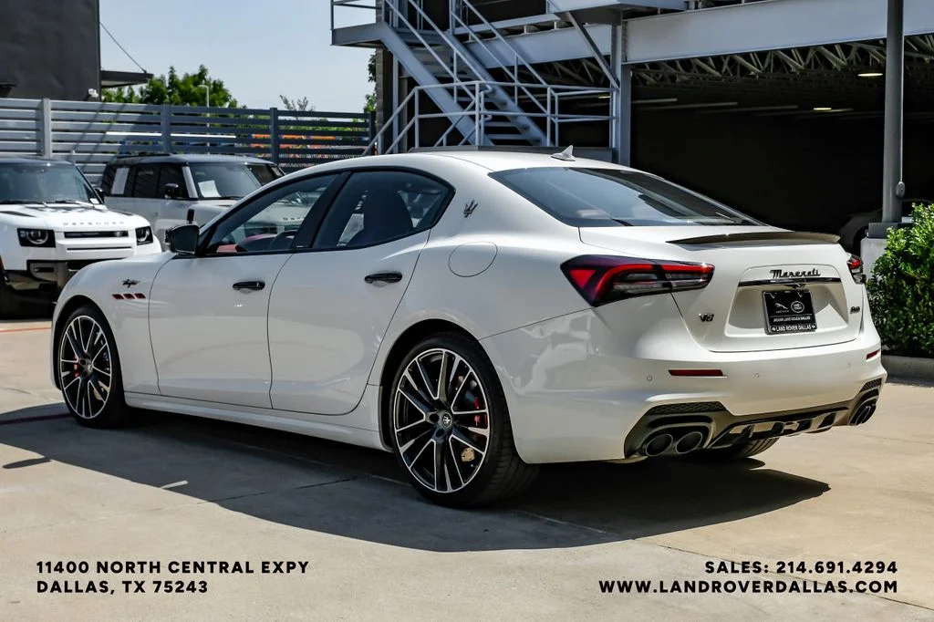 Used 2023 White Maserati Trofeo image 8