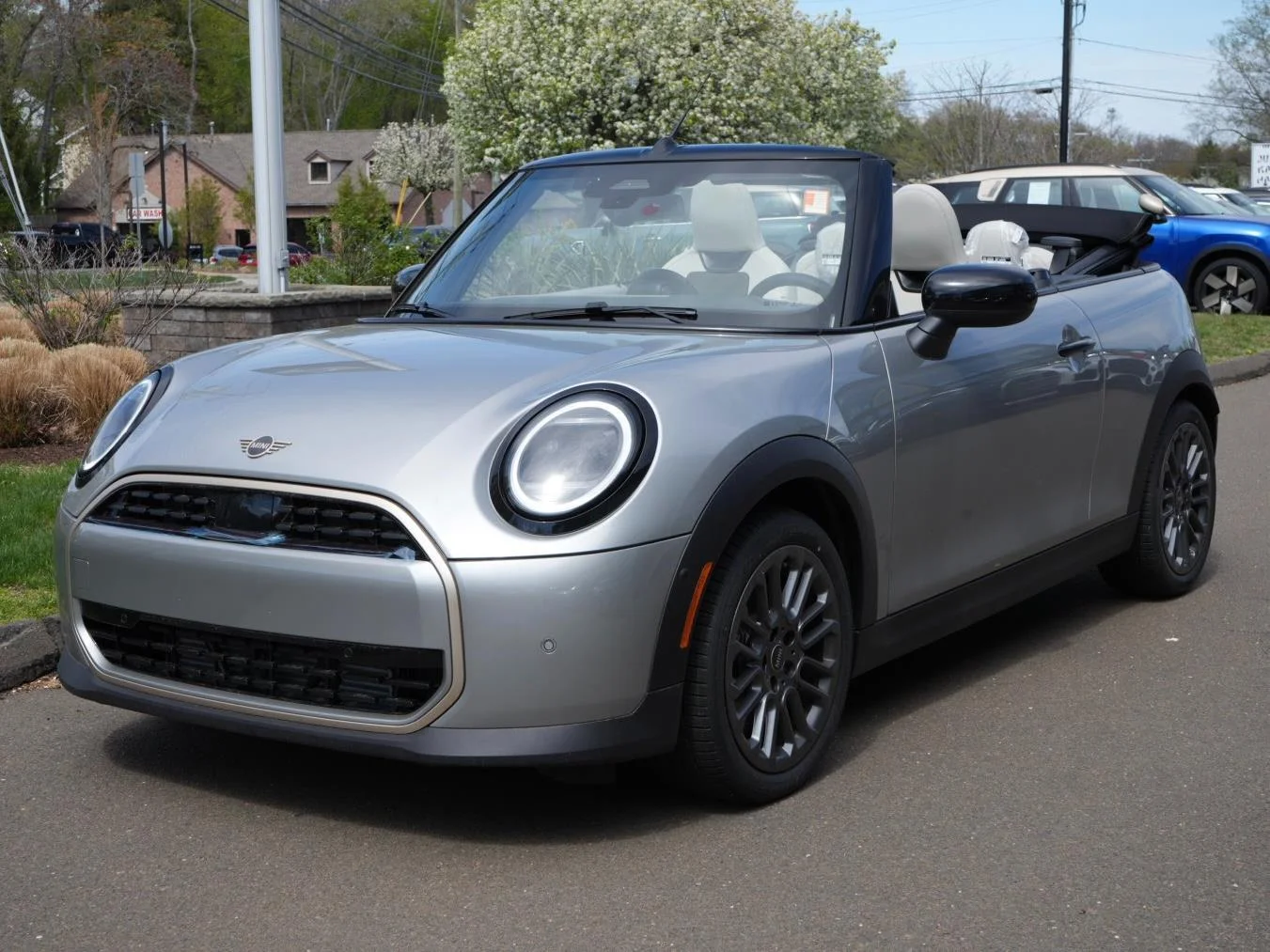 2026 MINI Convertible Cooper Signature's photo