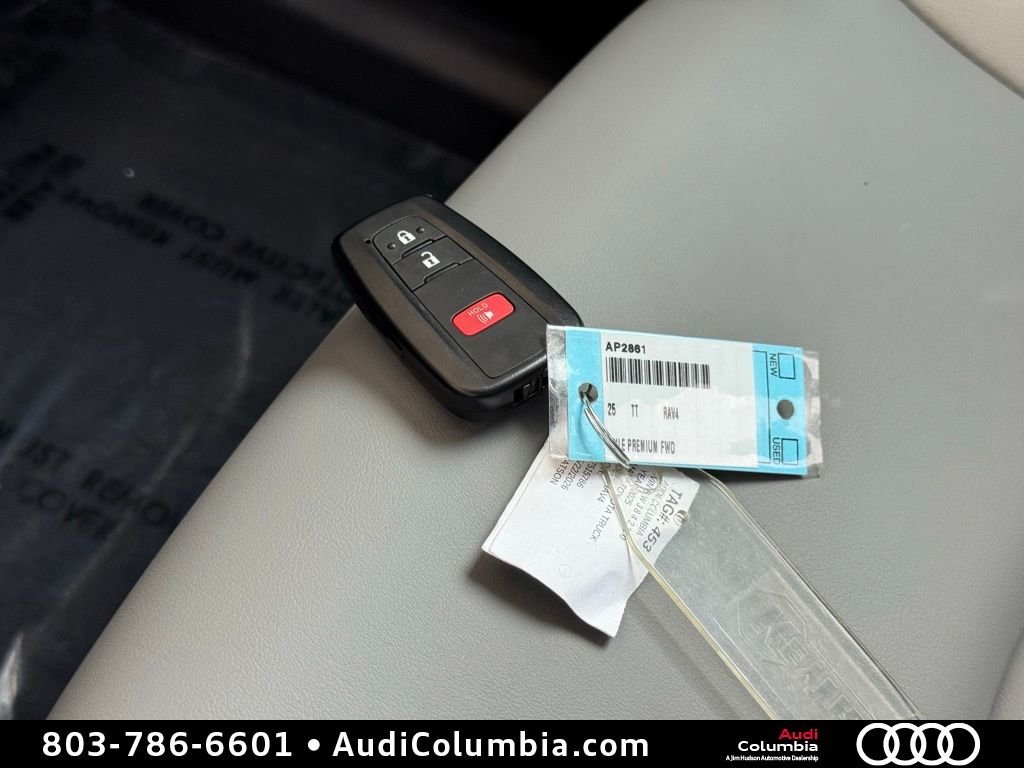 Used 2025 Beige Toyota XLE Premium image 35
