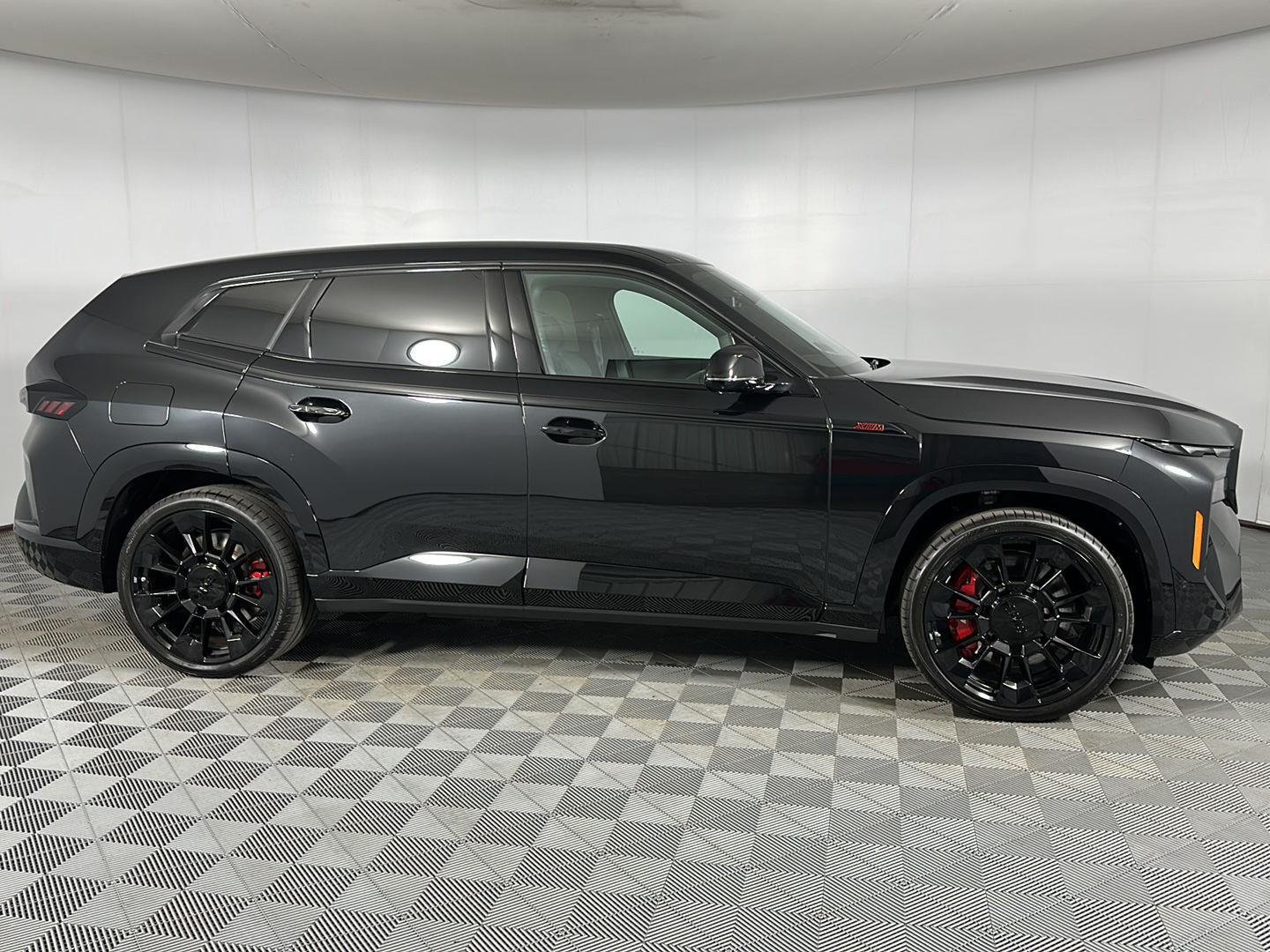New 2026 Black Sapphire Metallic BMW Label image 32