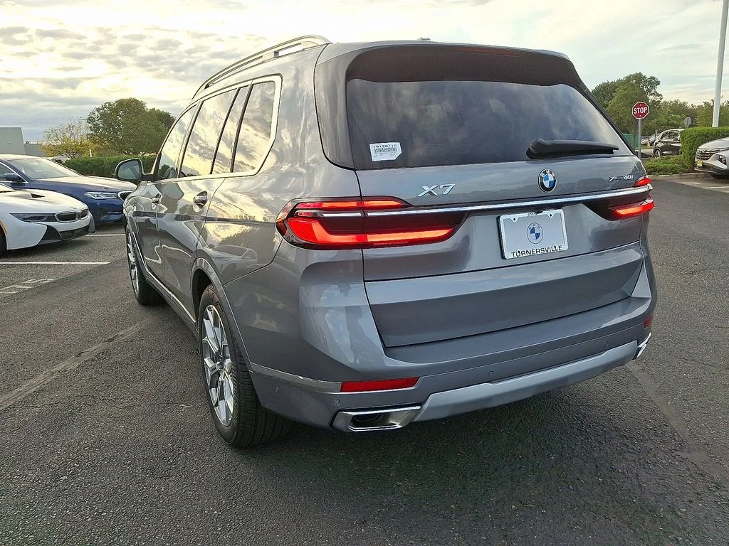 2026 BMW X7 40i - Photo 3