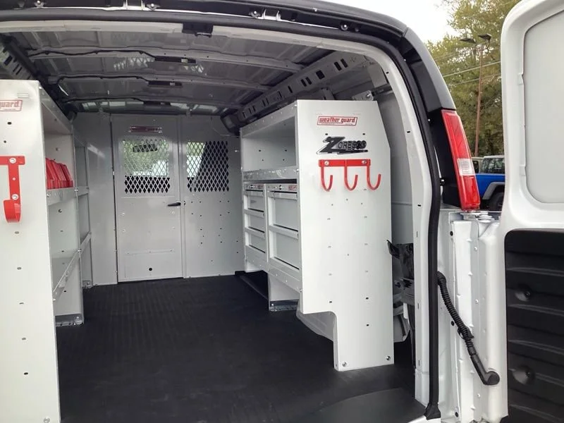New 2026 Summit White Chevrolet WT image 15