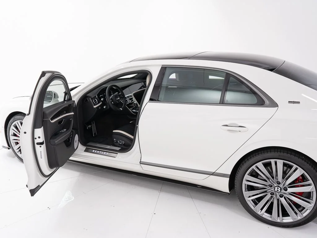 Used 2025 Glacier White Bentley Speed First Edition image 9
