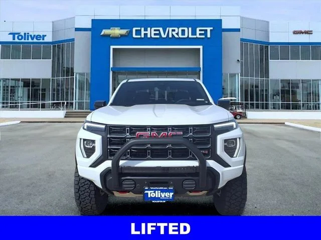 Used 2026 White GMC AT4 image 3