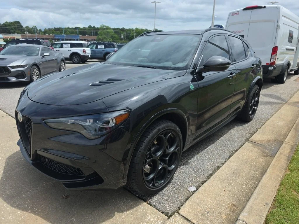 Used 2024 Vulcano Black Metallic Alfa Romeo Quadrifoglio image 1
