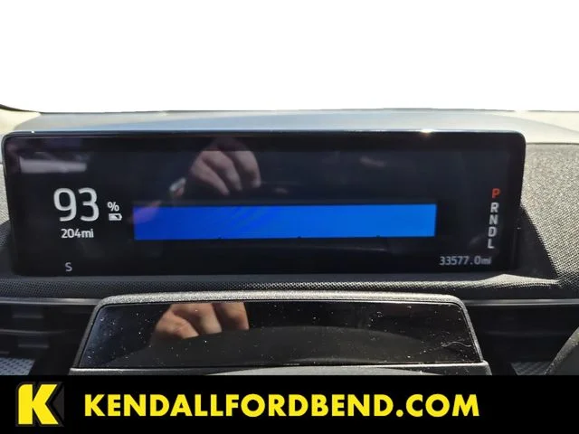 Used 2023 White Ford Select image 14