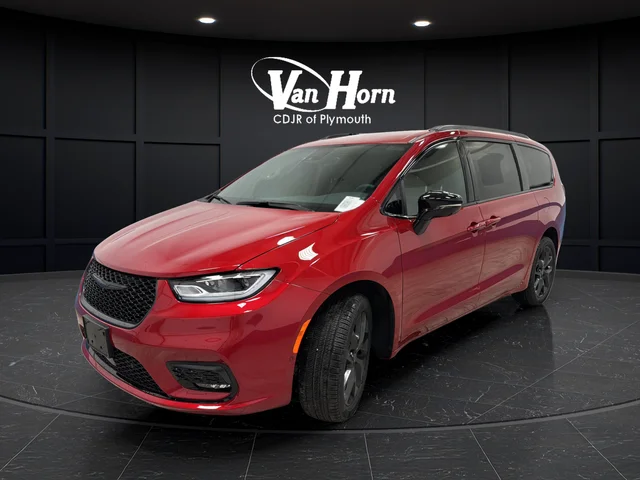 New 2026 Red Hot Pearl-Coat Exterior Paint Chrysler Select image 7
