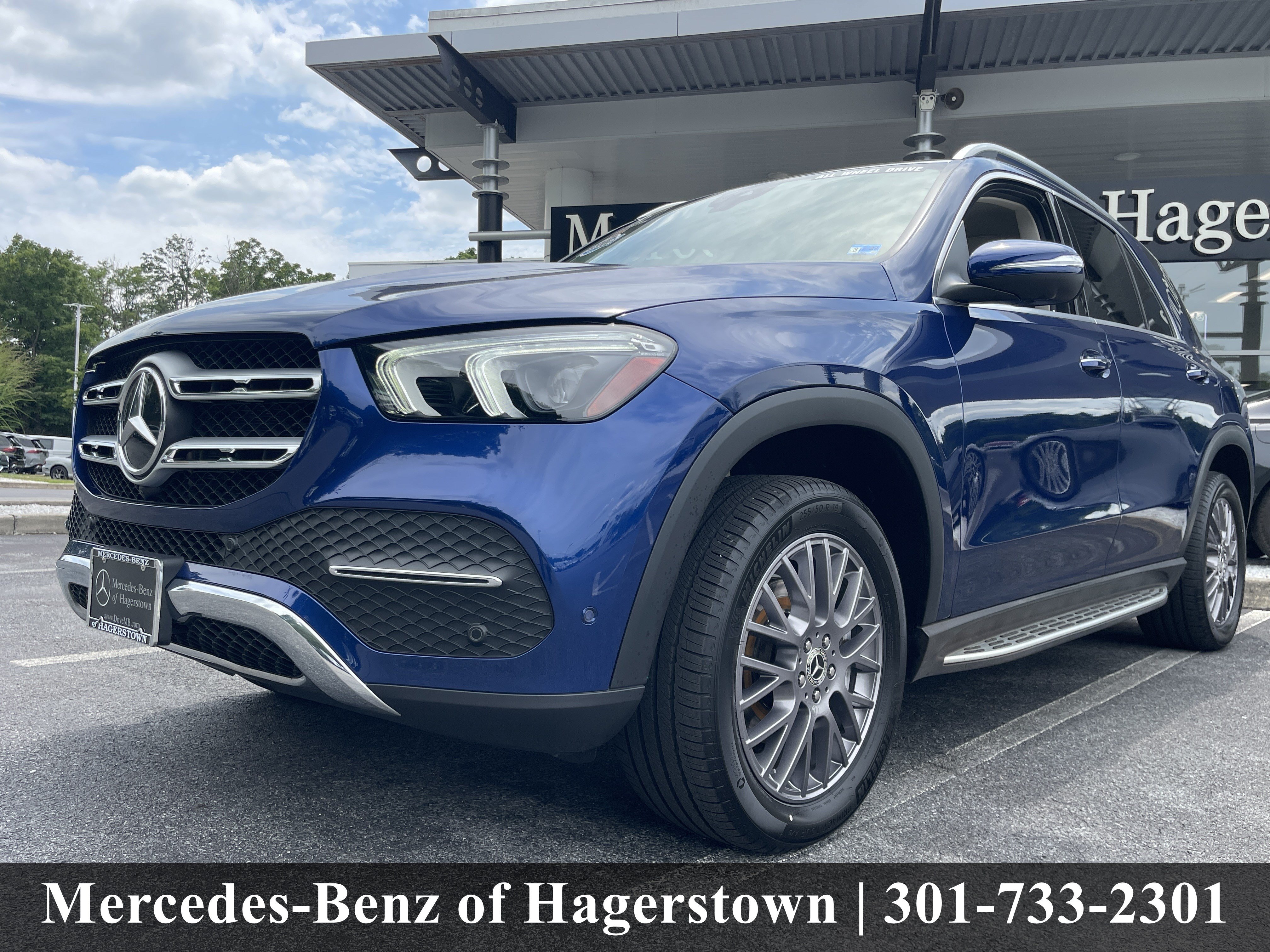 Certified Used 2022 Brilliant Blue Metallic Mercedes-Benz GLE 350 4MATIC® SUV image 3