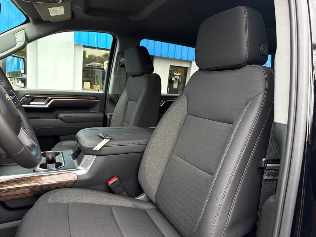 New 2026 Black Chevrolet LT image 35