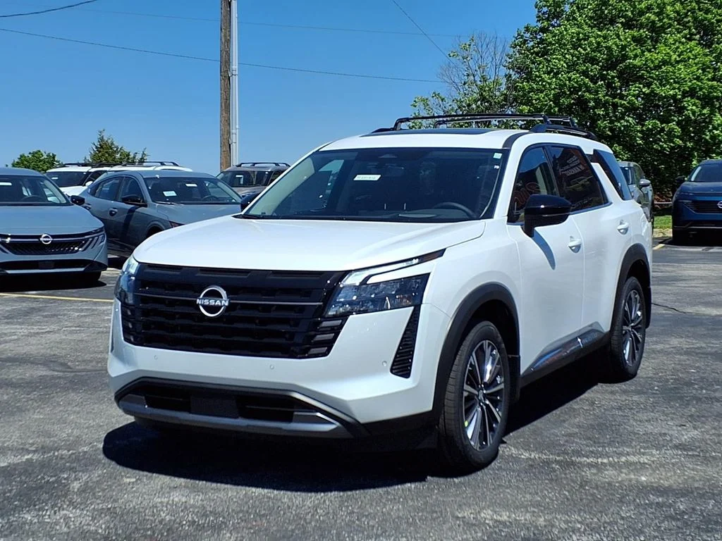 New 2026 Everest White Pearl TriCoat Nissan Platinum image 2